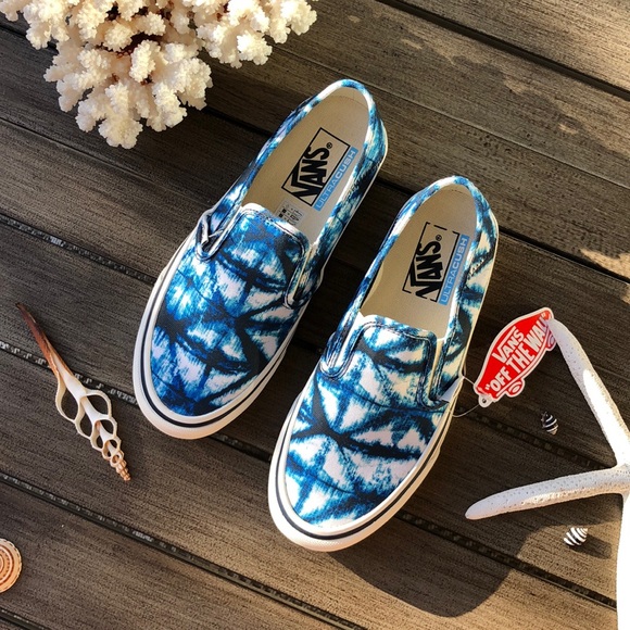 🌴🔆VANS- TIE DYE SLIP ON’S ULTRA CUSH🔆🌴 - Picture 2 of 10